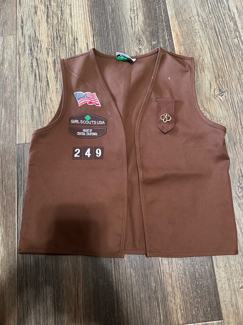 Girl Scouts USA brown vest S with patches and Pin Heart of Central California